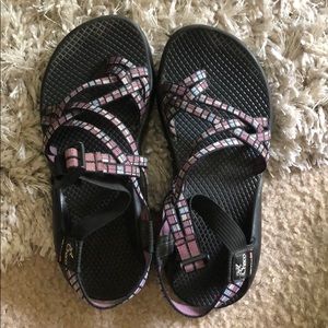 Women’s Chacos!